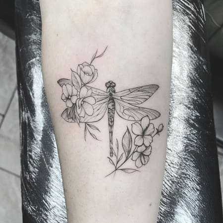 Explore stunning dragonfly tattoo design ideas | billy.holistic